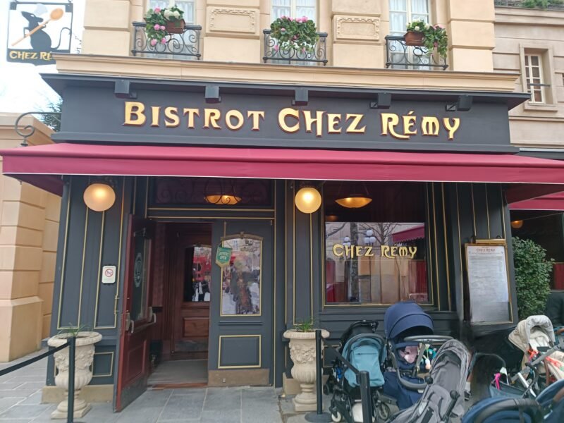 Bistrot Chez Rémy — Worlds of Pixa